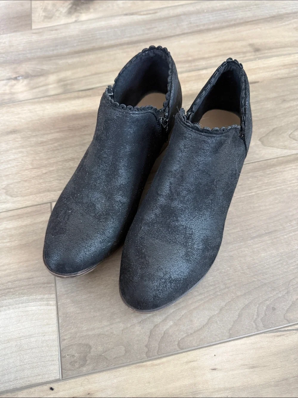 Women’s Black Suede Ankle Booties with Scalloped Edge Size 7